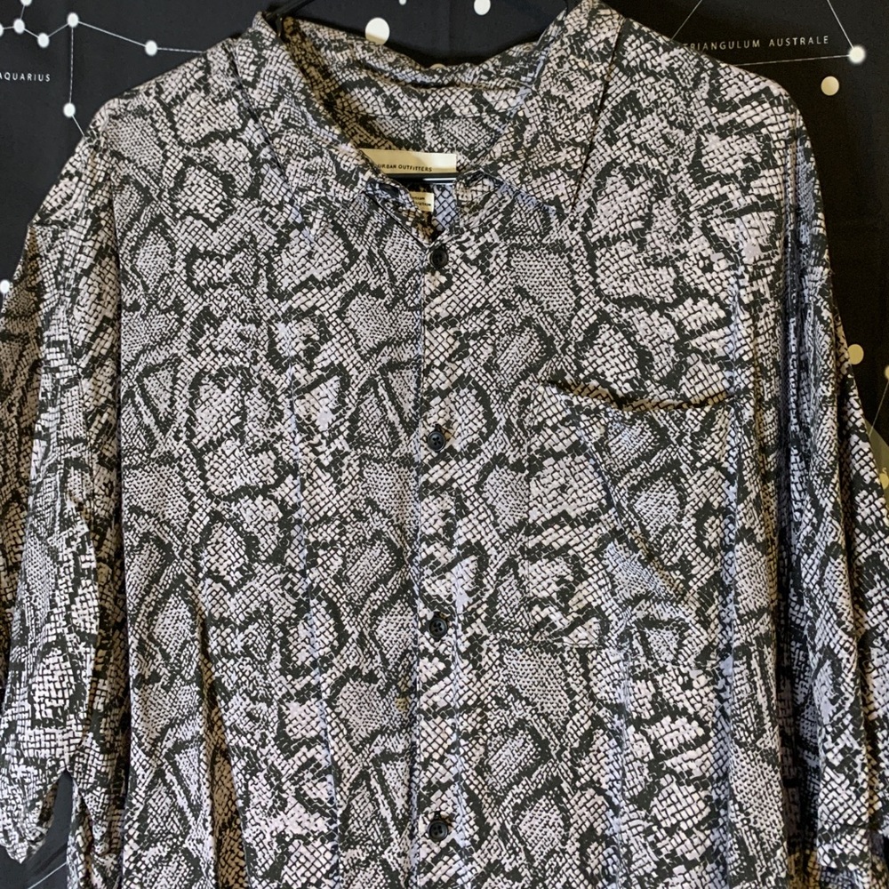 Dressy snake skin button up